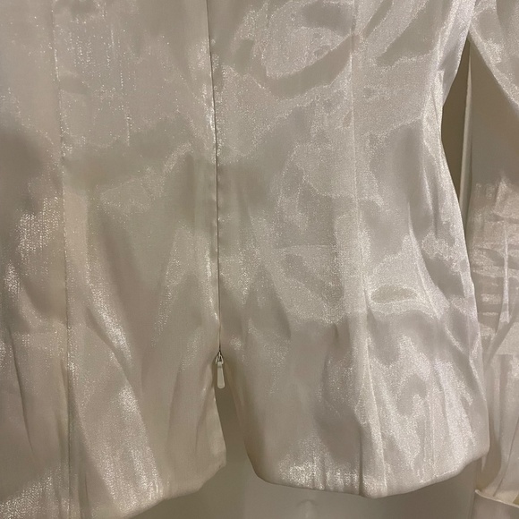 VINTAGE  DELARU UNIQUE WHITE BLOUSE, size 8,NWOT - Picture 6 of 8